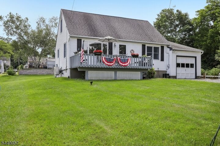 Property Photo: 8 Windsor Rd NJ 07480
