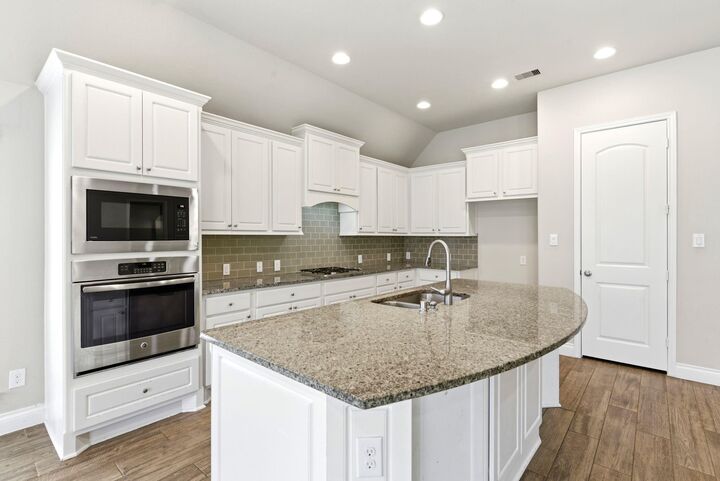 Property Photo: 27922 Arden Trail TX 77386