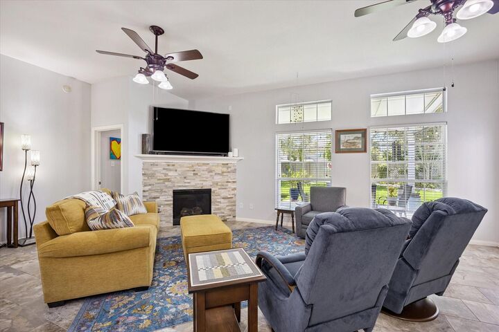 Property Photo:  1015 Hyland Lane  TX 77573 