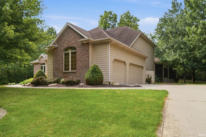 Property Photo: 7510 Cinereal Court IN 46783-9331