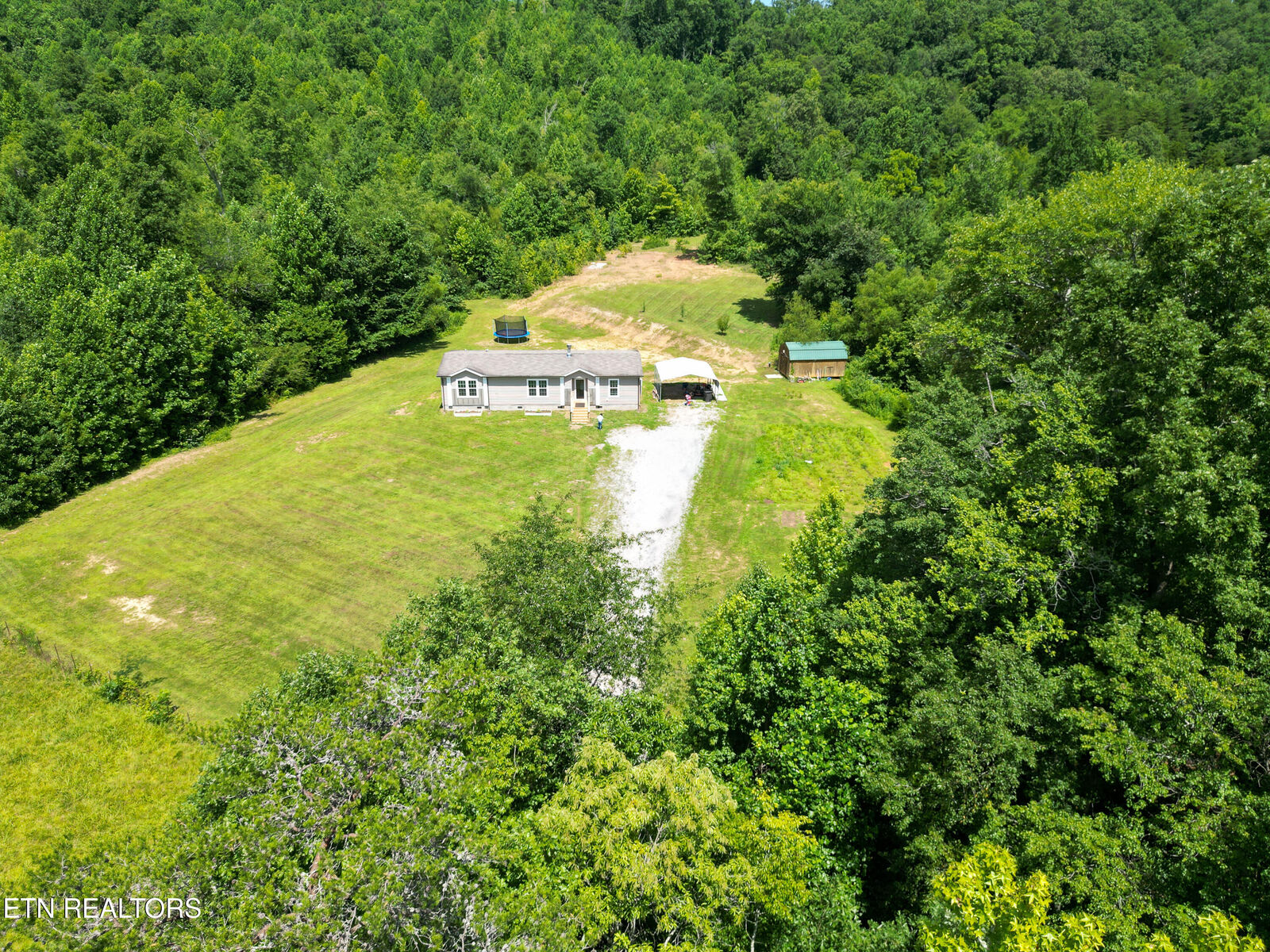 Property Photo: 826 Sweetwater Rd TN 37846
