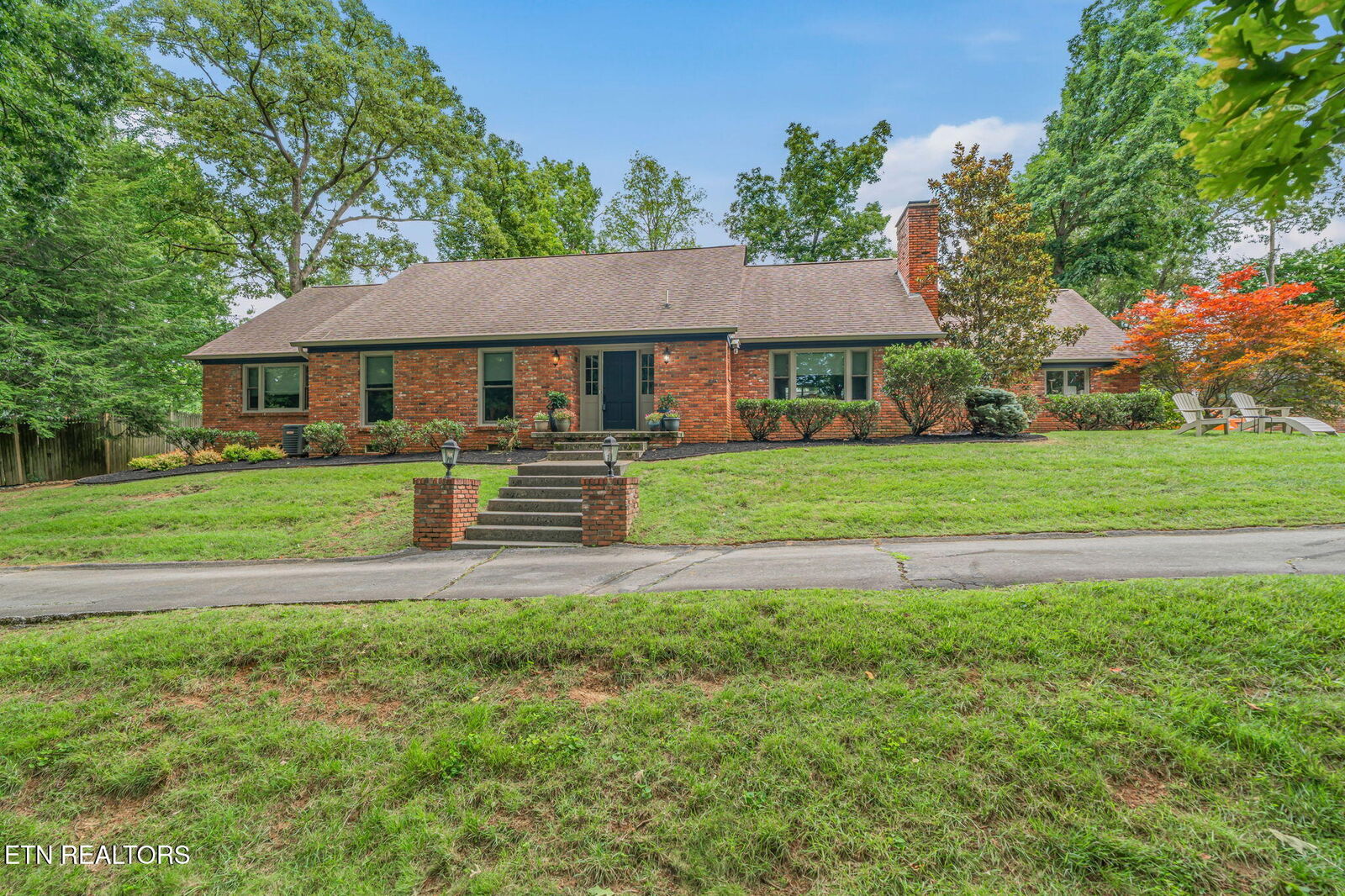 Property Photo: 7324 Rotherwood Drive TN 37919