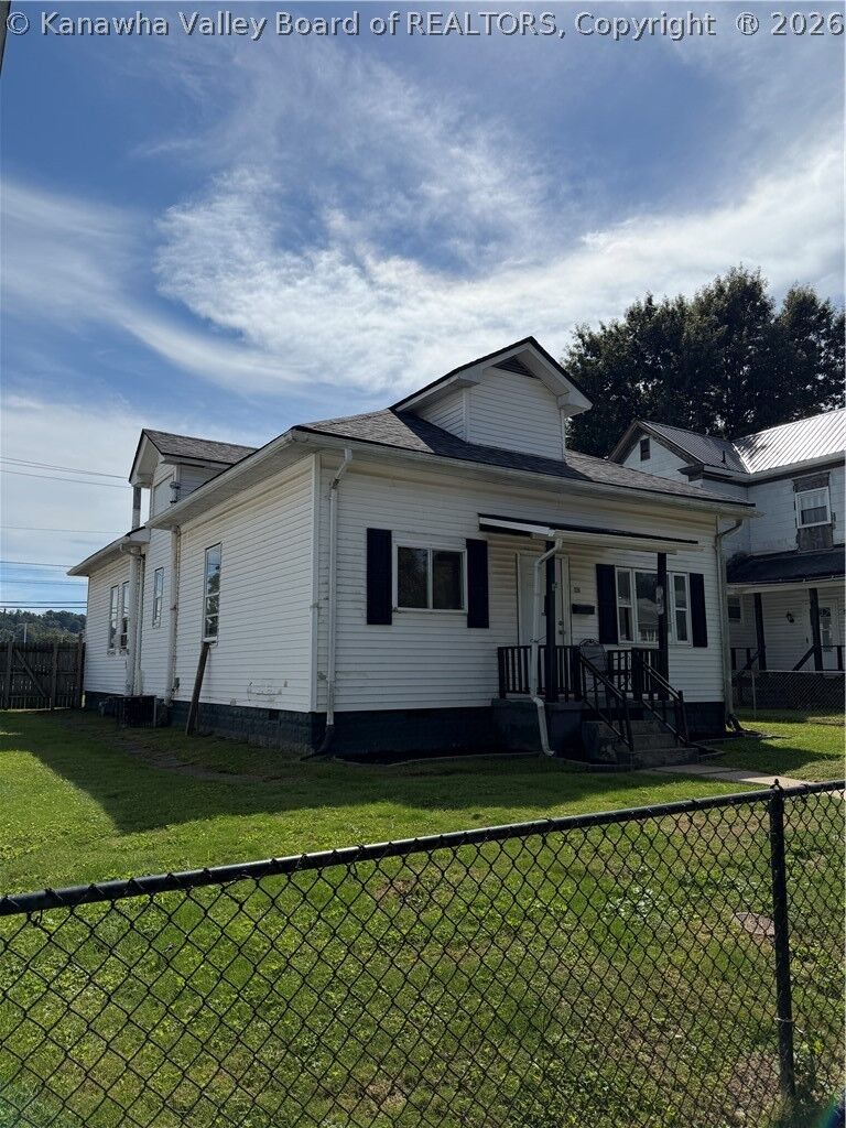 Property Photo:  226 9th Avenue  WV 25303 