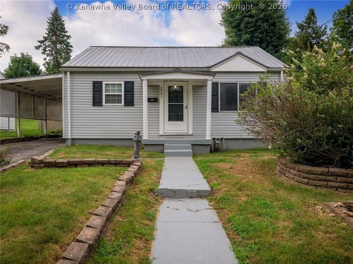 Property Photo:  2907 Pence Street  WV 25303 