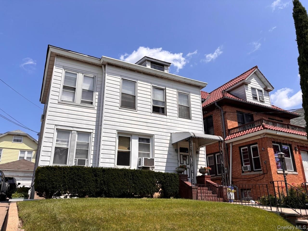 Property Photo:  150-29 86th Avenue  NY 11432 