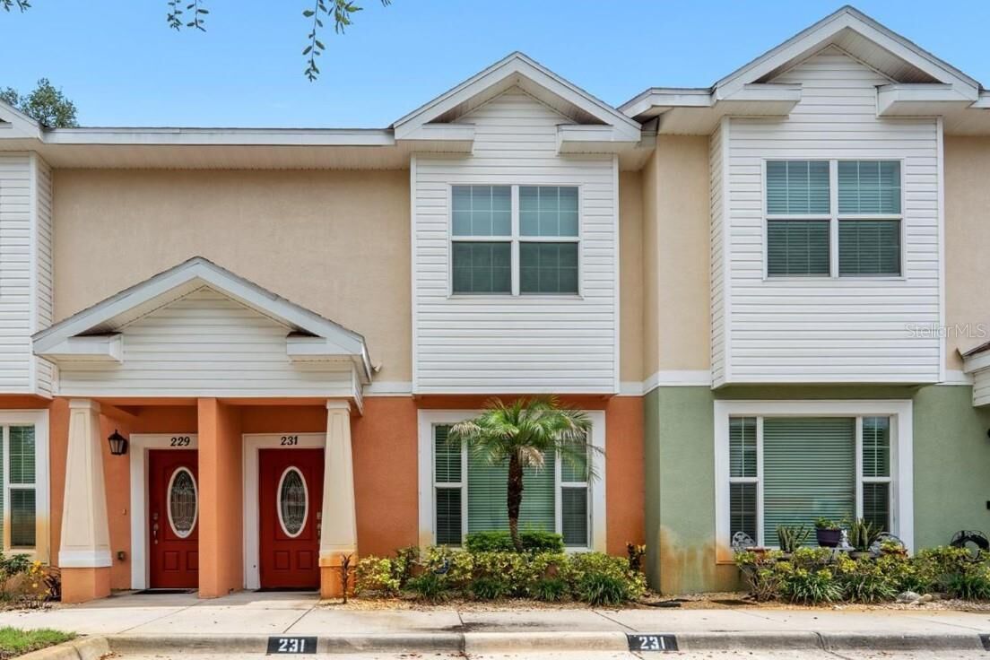 Property Photo:  231 Alexander Woods Drive  FL 33563 