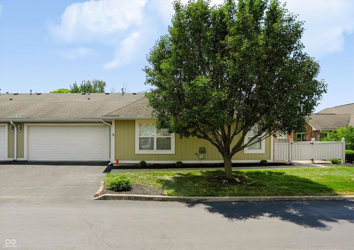 Property Photo: 7335 Chapel Villas Lane B IN 46214