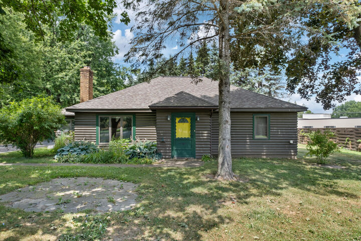 Property Photo:  4069 Richmond Street NW  MI 49534 