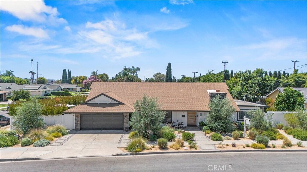 Property Photo:  1632 Melvin Way  CA 92780 