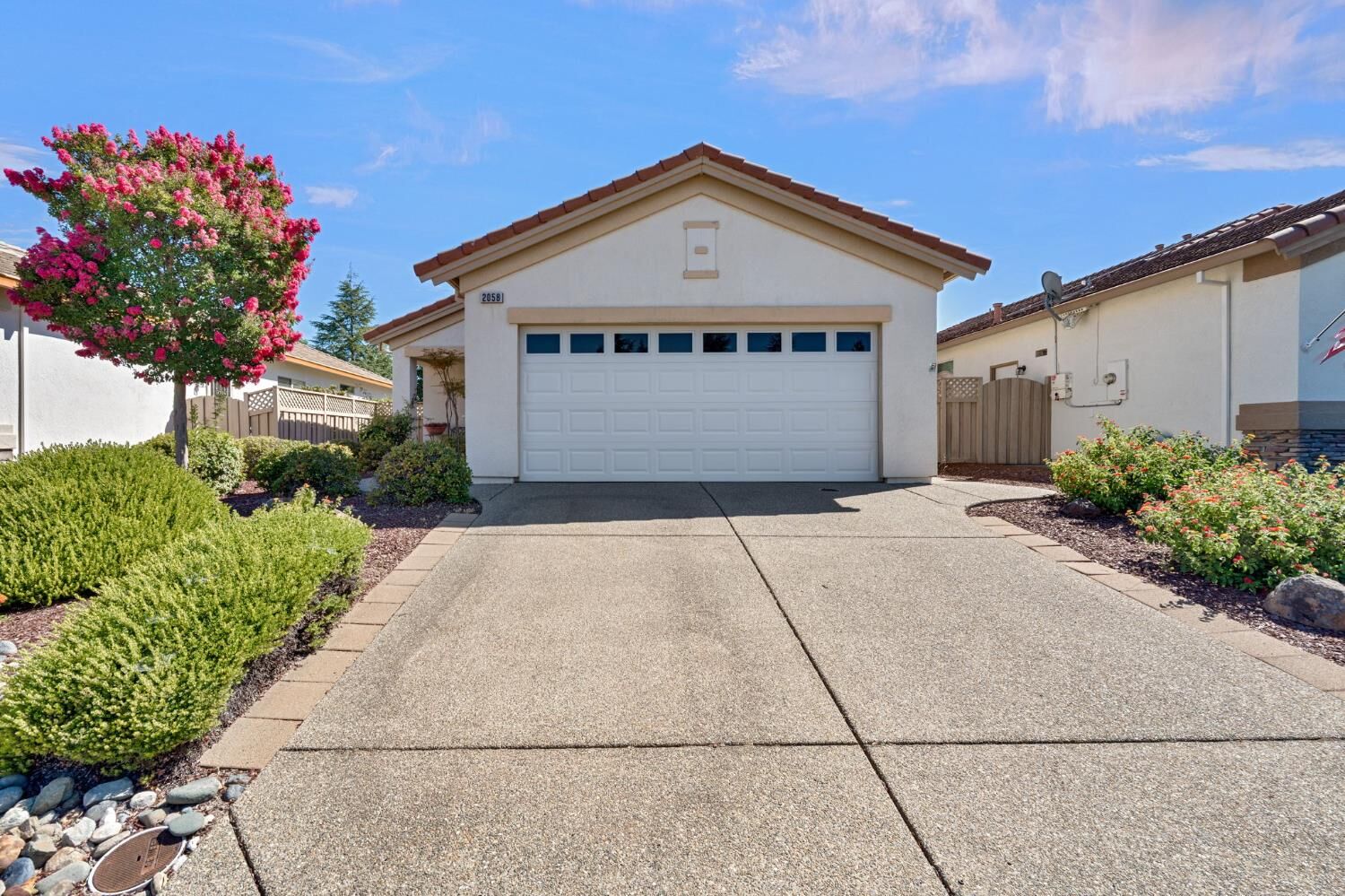 Property Photo: 2058 Stonecrest Lane CA 95648