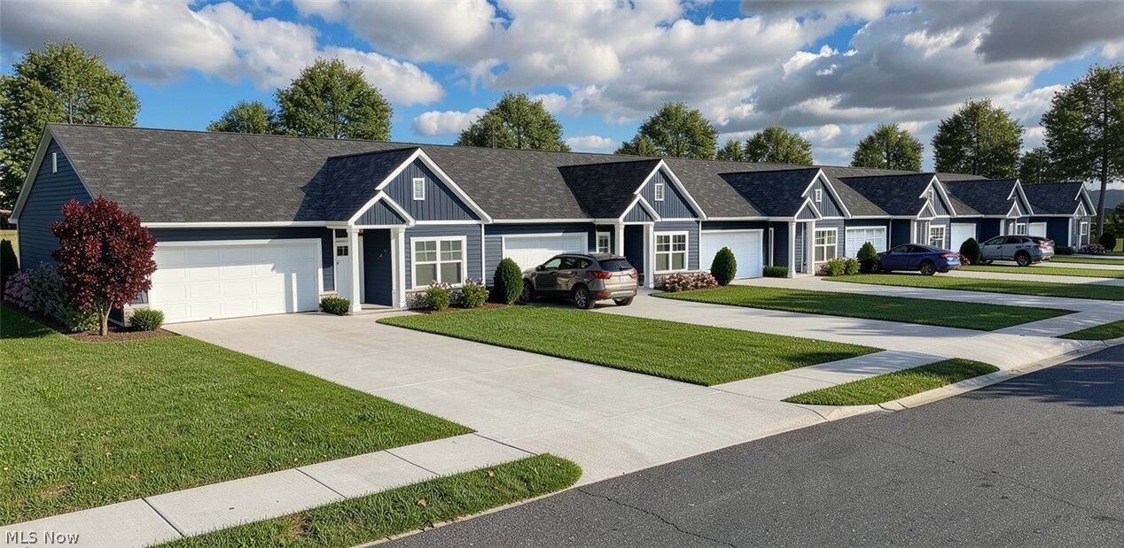 Property Photo:  555 Overlook Road 7  OH 44089 