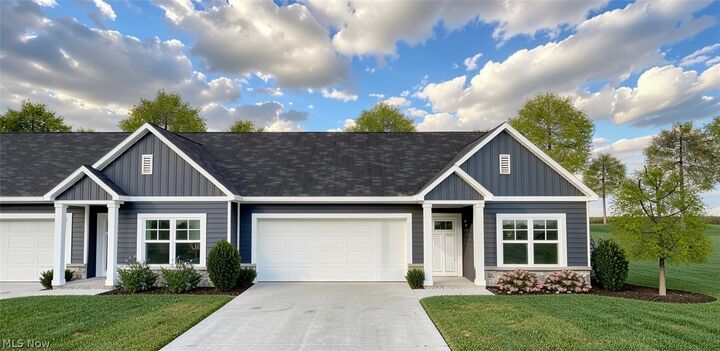 Property Photo:  572 Overlook Road 6  OH 44089 
