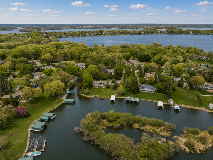 Property Photo: 2685 Shadywood Road MN 55331