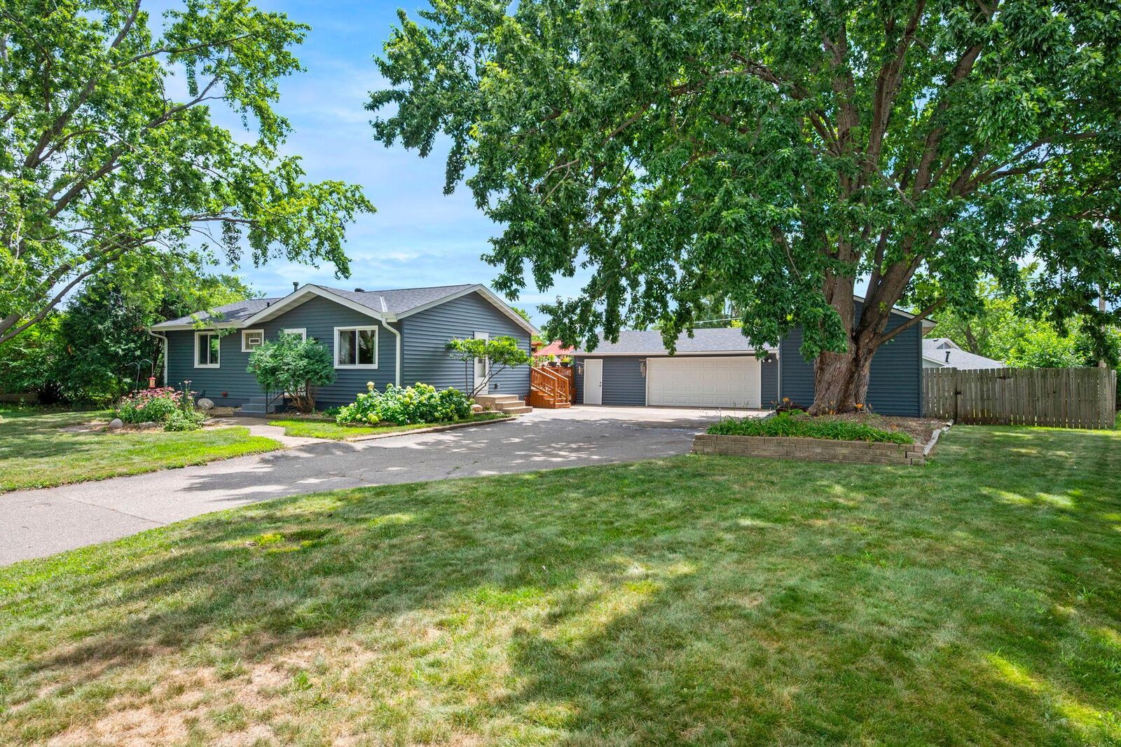 Property Photo: 6620 167th Street W MN 55068