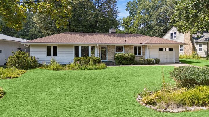 Property Photo:  2024 Drew Avenue S  MN 55416 