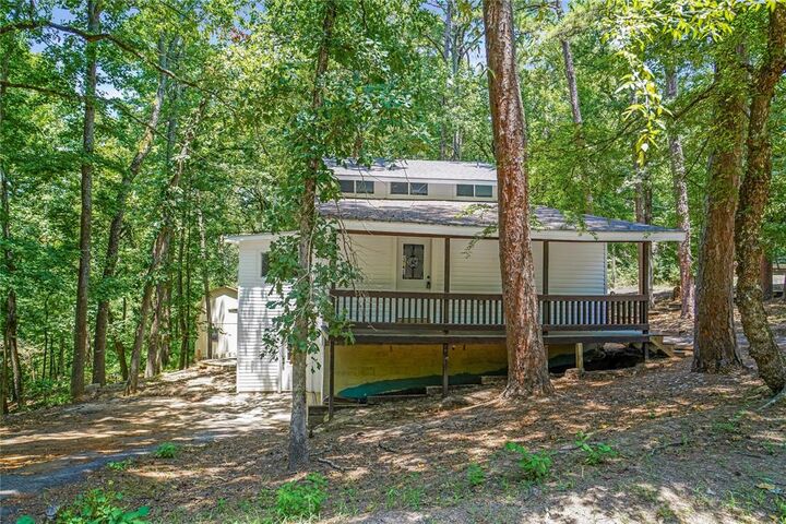 Property Photo:  2228 W Holly Trail  TX 75765 