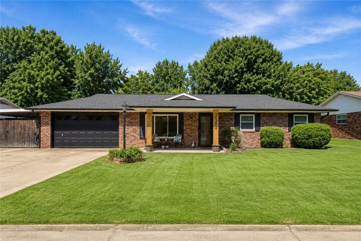 Property Photo:  2304 Christine Street  AR 72762 
