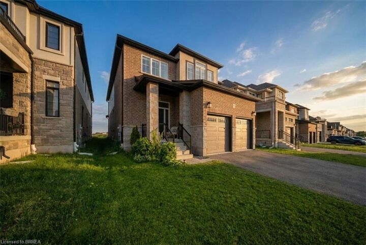 Property Photo: 185 Savannah Ridge Drive ON N3L 0L5