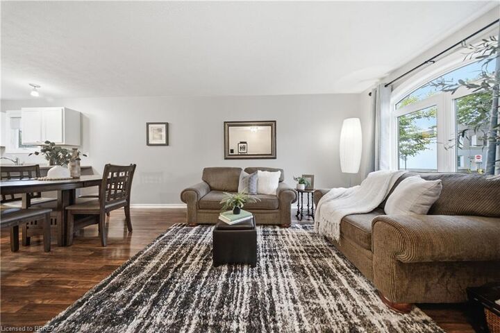 Property Photo: 58 Waterloo Street 4 ON N3T 3R8