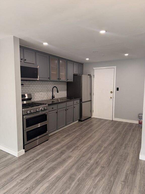 Property Photo:  262 E Haverhill St 21  MA 01841 