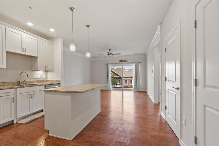 Property Photo: 2 Francis Dr 203 MA 01810