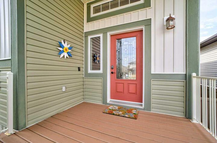 Property Photo:  82 Keystone Terrace W  AB T1J 2A1 
