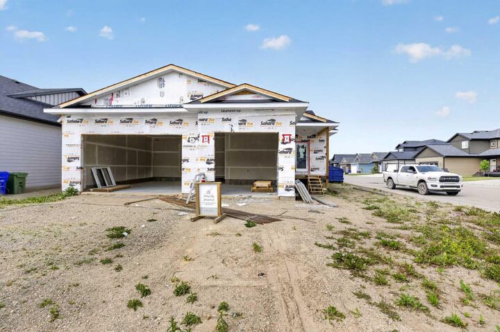 Property Photo: 38 Viceroy Crescent AB T4H 0G2