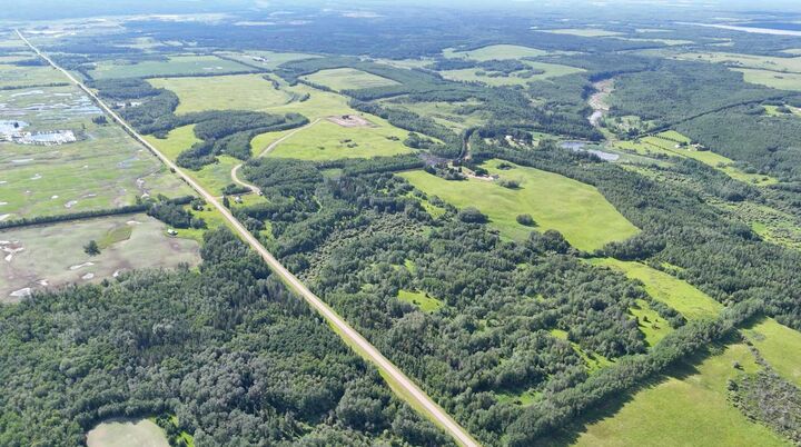 Property Photo: 61015 Range Road 174 AB T0A 3C0
