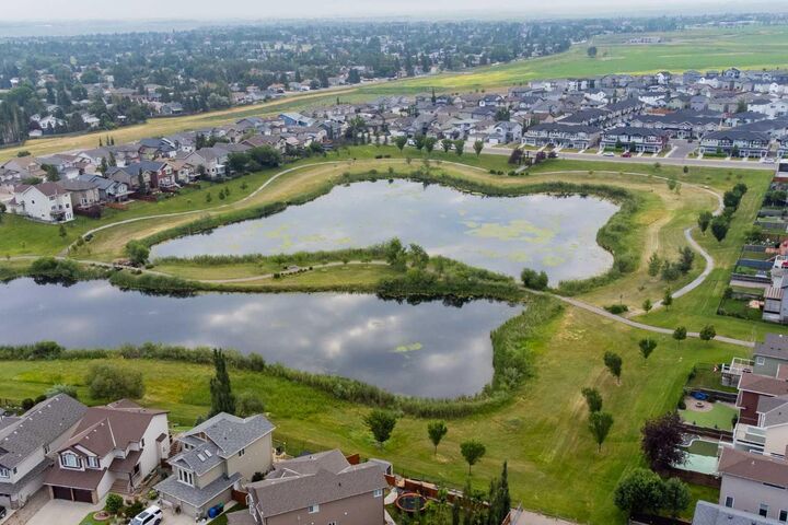 Property Photo:  1577 Coalbanks Boulevard W  AB T1J 4H6 