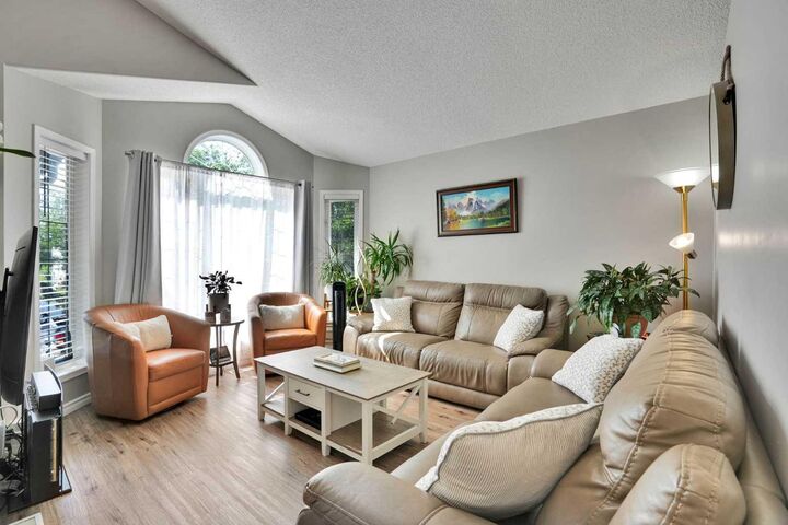 Property Photo:  7237 Laguna Way NE  AB T1Y 7B9 
