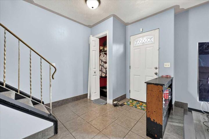 Property Photo:  219 Penworth Drive SE  AB T2A 5E2 