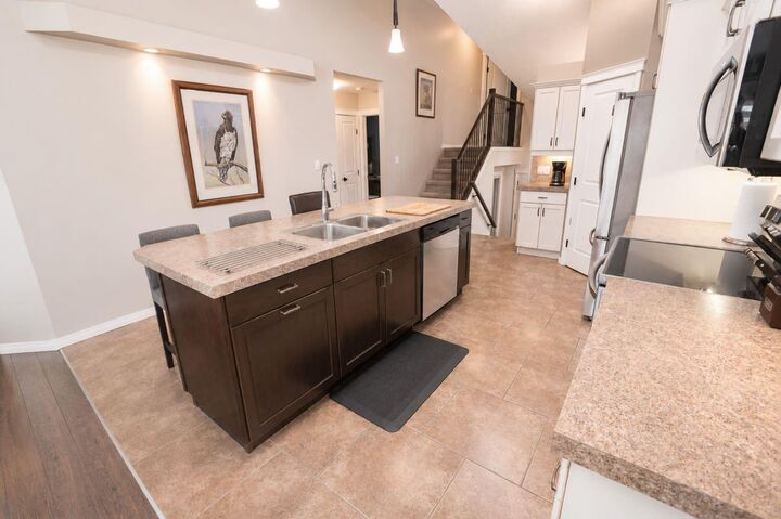 Property Photo:  7102 86A Street  AB T8X 0C8 
