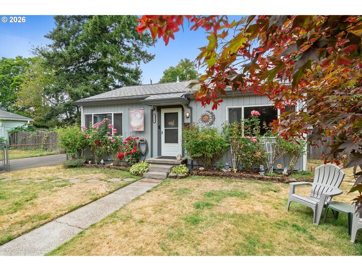 Property Photo: 8325 NE Going Pl OR 97220