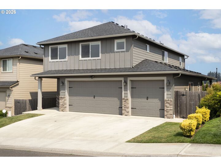 Property Photo:  10810 NE 109th St  WA 98662 