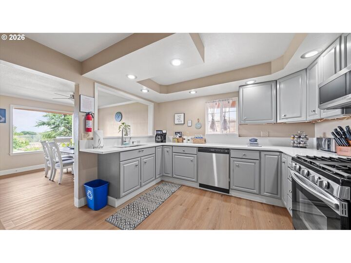 Property Photo: 428 N Underwood St WA 99336