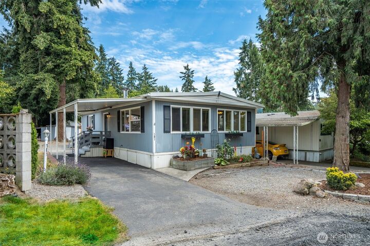 Property Photo:  7301 NE 175th Street 101  WA 98028 