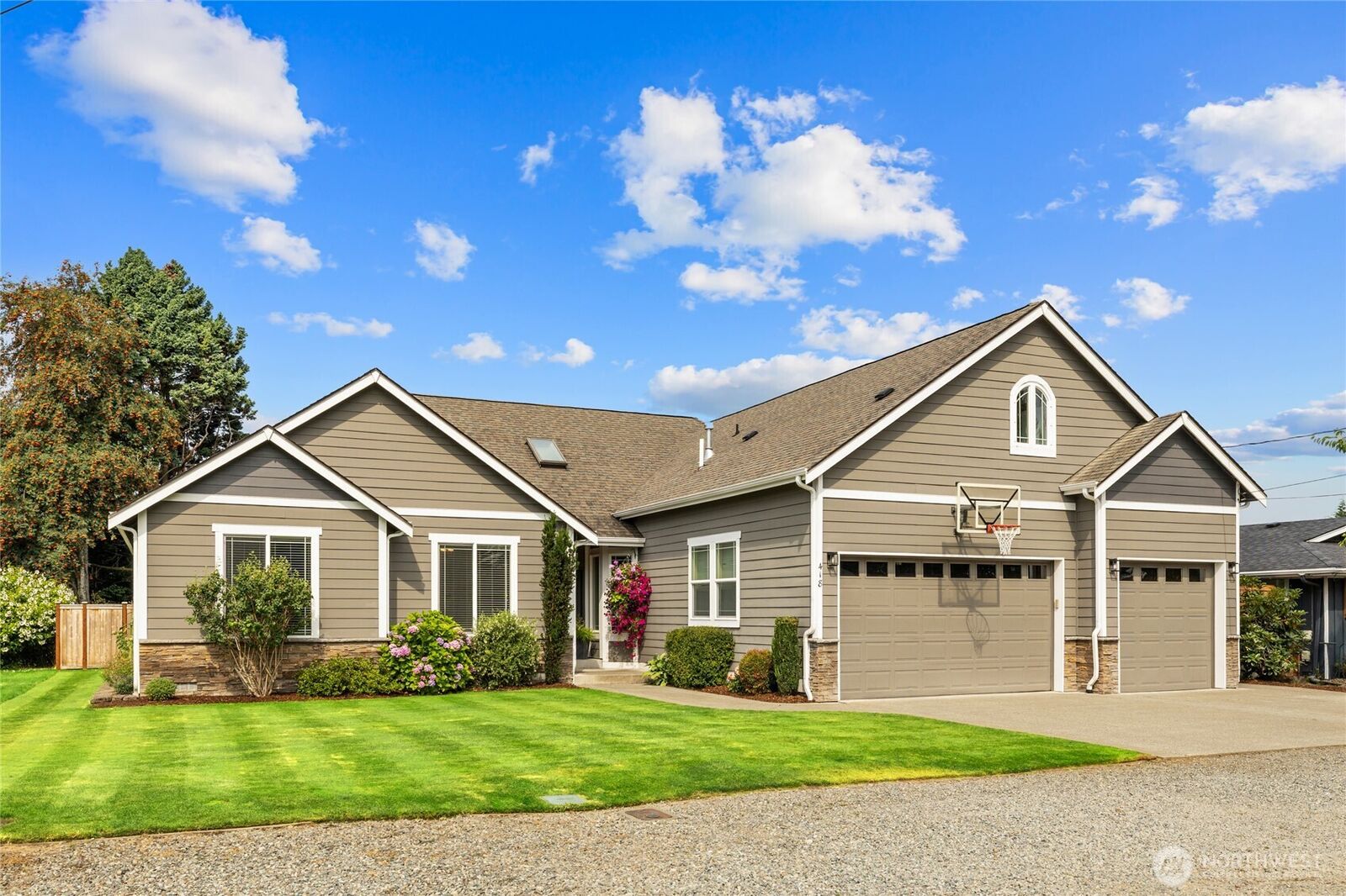 Property Photo: 418 20th Street NW WA 98371