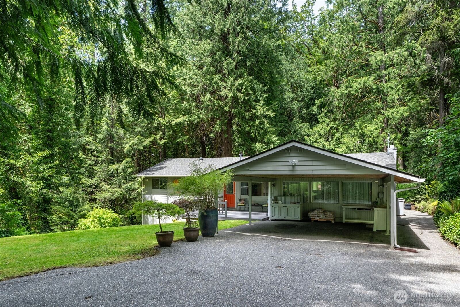 Property Photo:  28102 SE 63rd Street  WA 98027 