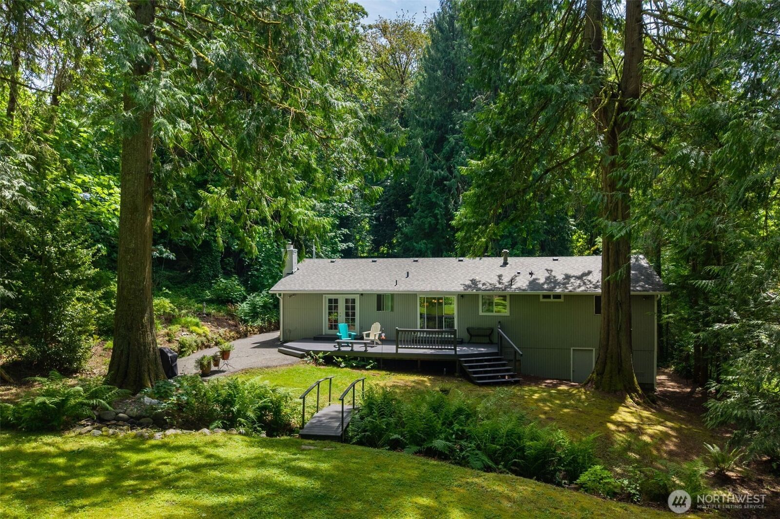 Property Photo:  28102 SE 63rd Street  WA 98027 