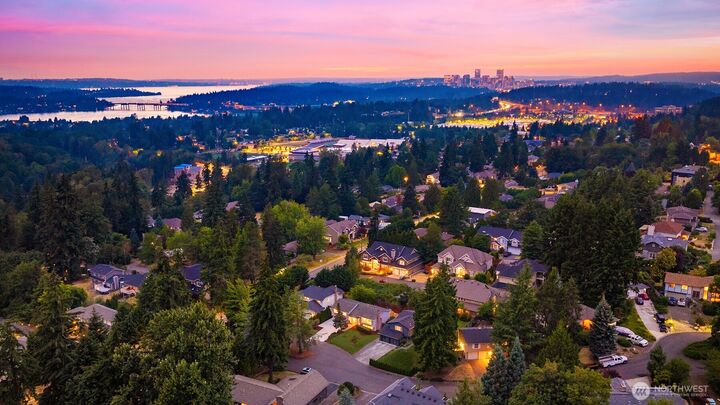 Property Photo: 13012 SE 47th Street WA 98006