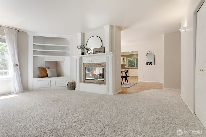 Property Photo: 3103 Brandywine Court WA 98226