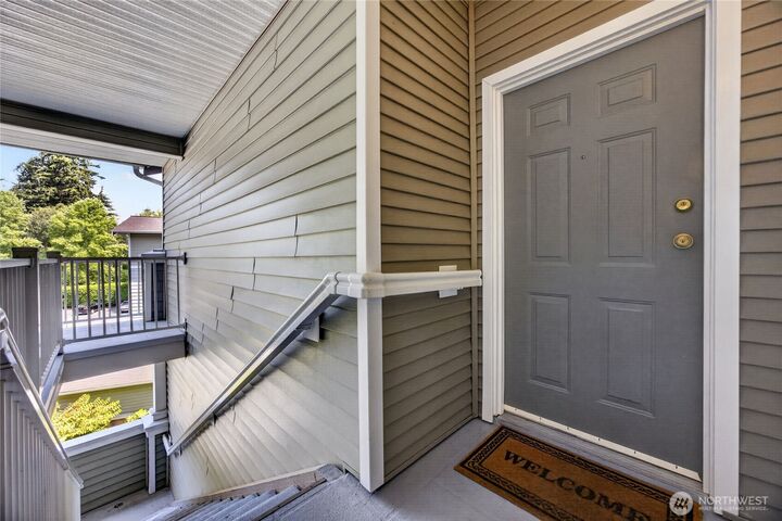 Property Photo:  12712  Admiralty Way B301  WA 98204 