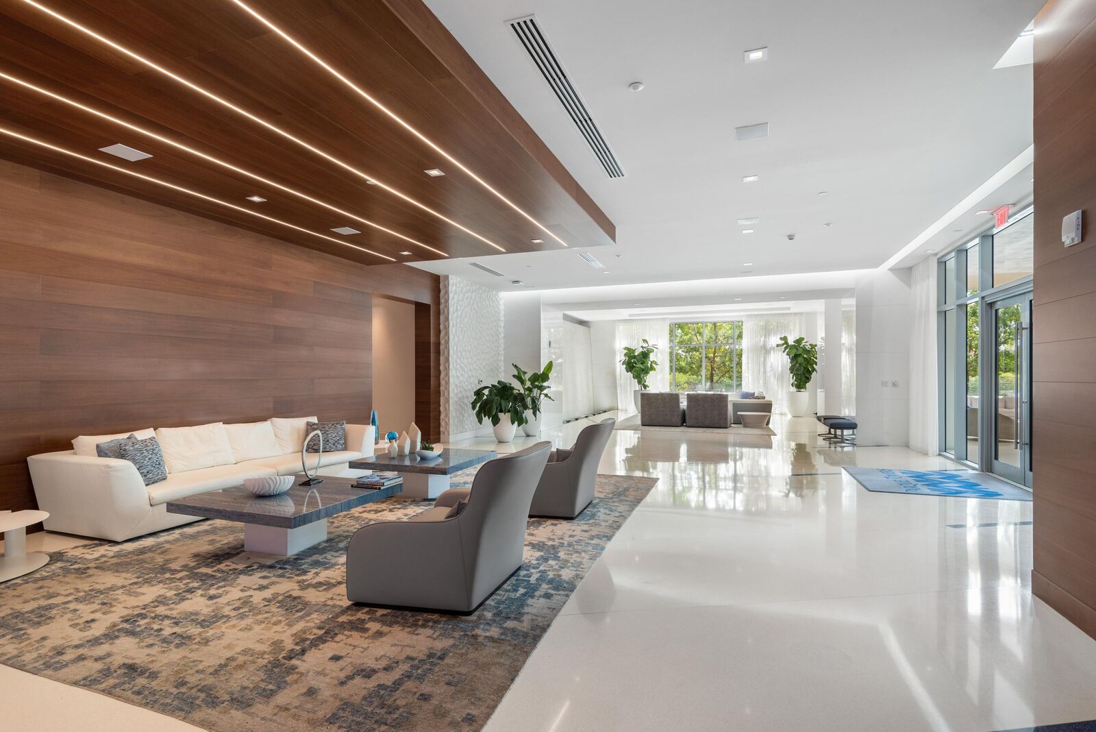 Property Photo: 300 Sunny Isles Boulevard 4-2408 FL 33160