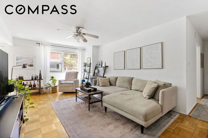 Property Photo:  230 Jay Street 2E  NY 11201 