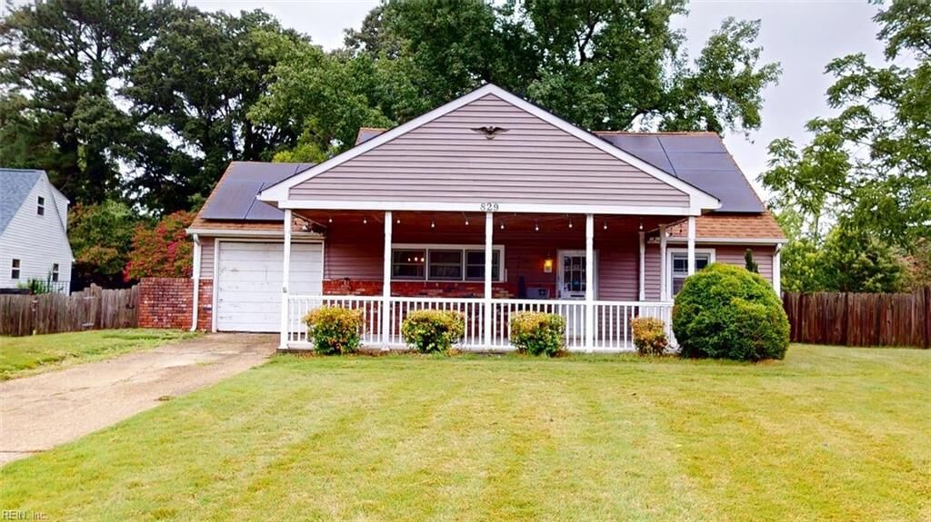 Property Photo:  829 Round Bay Cir  VA 23502 
