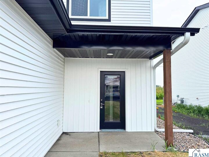 Property Photo: 3206 Scotch Lane MN 56001