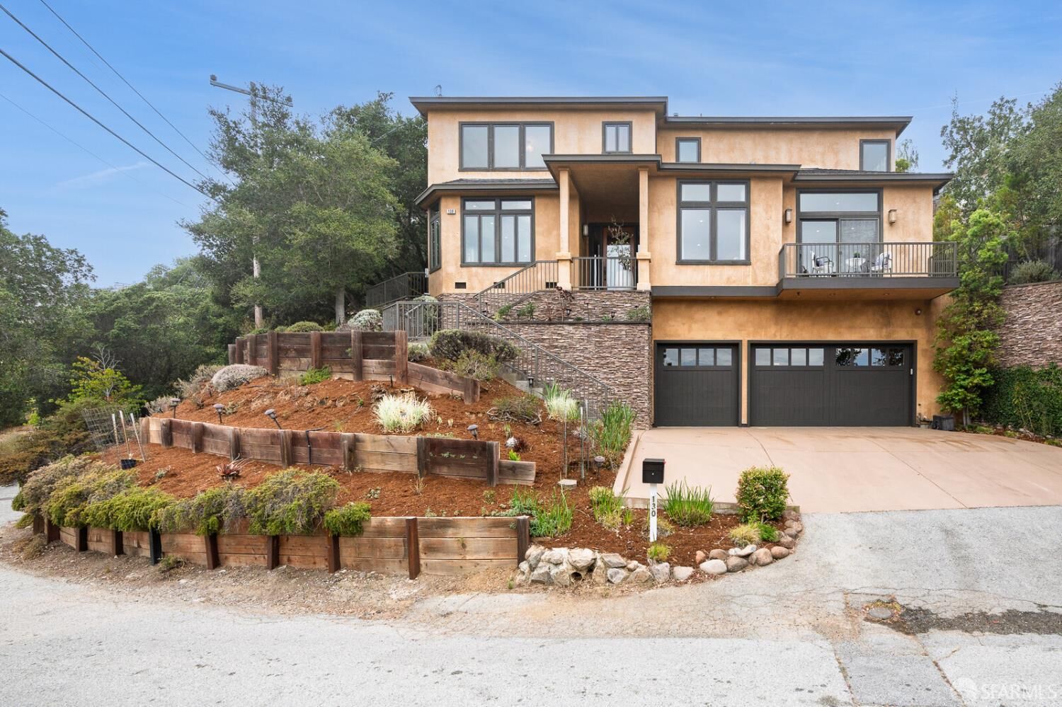 Property Photo:  130 Lynton Avenue  CA 94070 