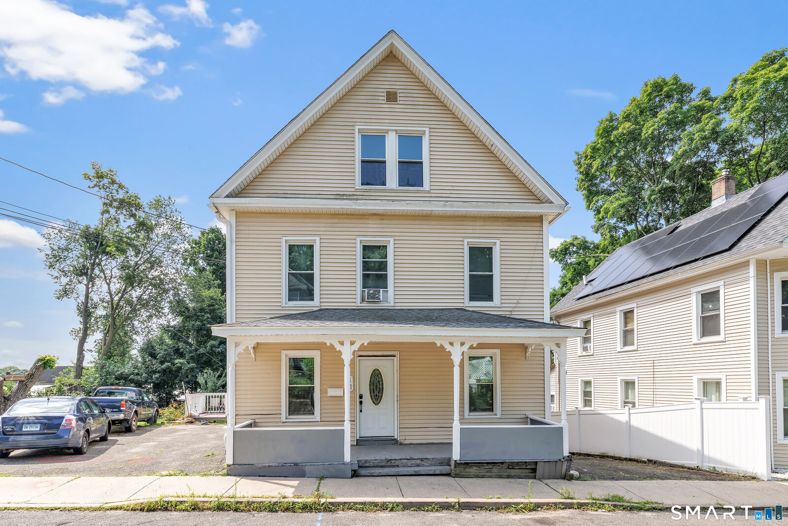 Property Photo:  17 Sarsfield Street  CT 06704 