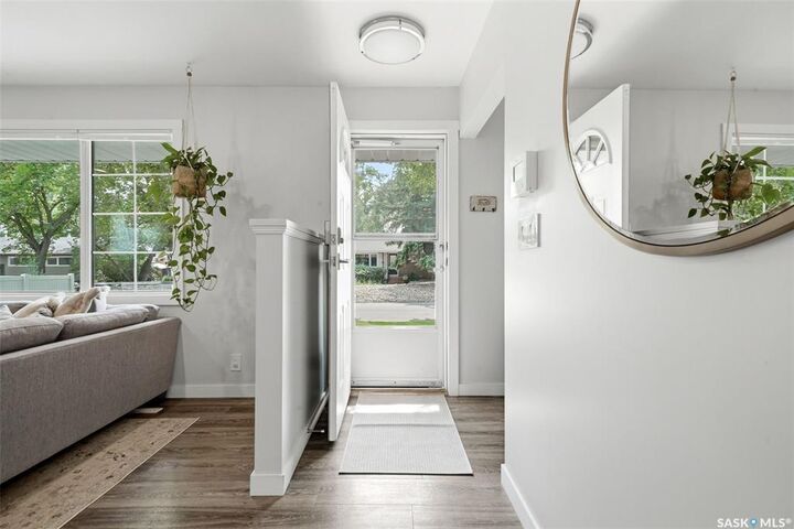 Property Photo:  3 Woodlawn Place  SK S4S 5M9 