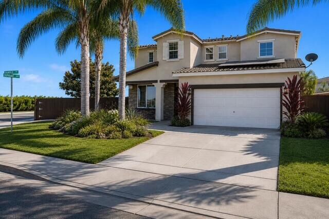 Property Photo: 2090 Dunbar Way CA 93618